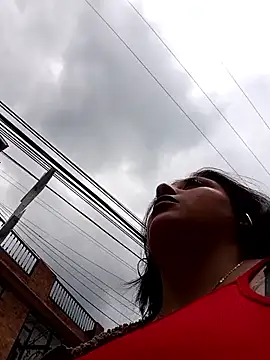 megan fox5 online show from October 27, 4:33 pm