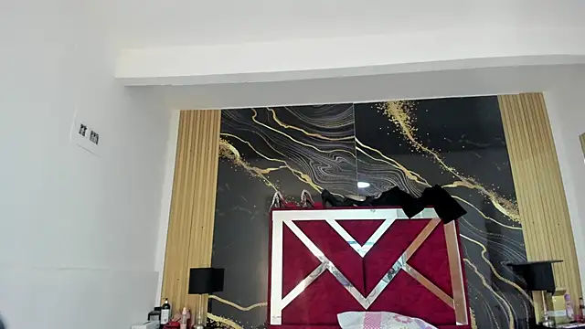 VioletRose as online show from December 2, 9:10 pm