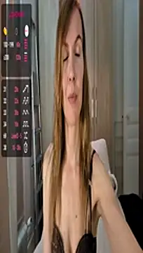fanny posy online show from July 31, 1:32 pm