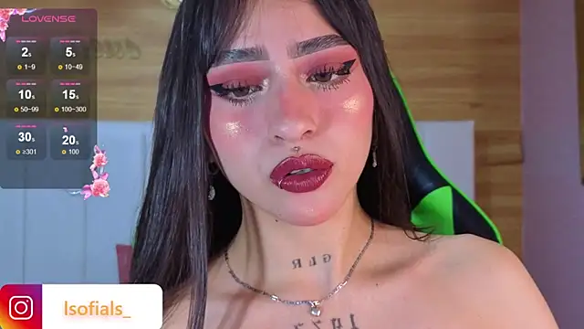 Snapshot of Abril_Velvet_a_ chatting on February 3, 12:43 pm Abril Velvet a online show from February 3, 12:43 pm