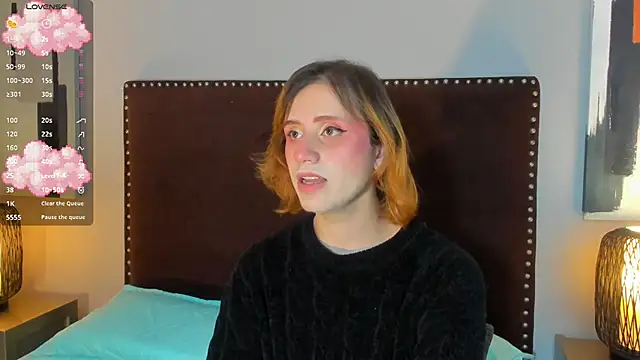 seraphine star online show from February 22, 12:01 am