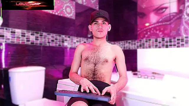 Snapshot of alessandro_musk chatting on January 17, 8:12 pm alessandro musk online show from January 17, 8:12 pm