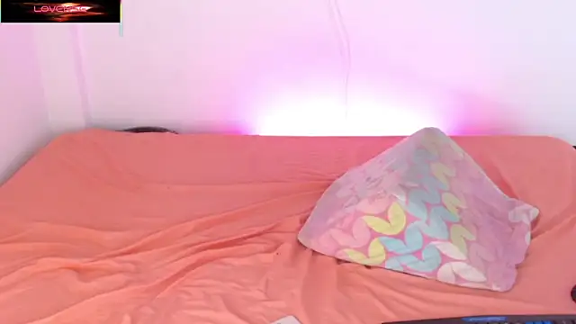 Snapshot of alessandro_musk chatting on February 18, 4:52 am alessandro musk online show from February 18, 4:52 am