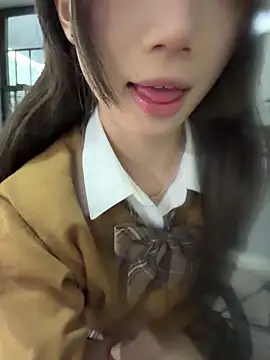 Snapshot of Yiyi-707 chatting on February 24, 9:18 am Yiyi-707 online show from February 24, 9:18 am