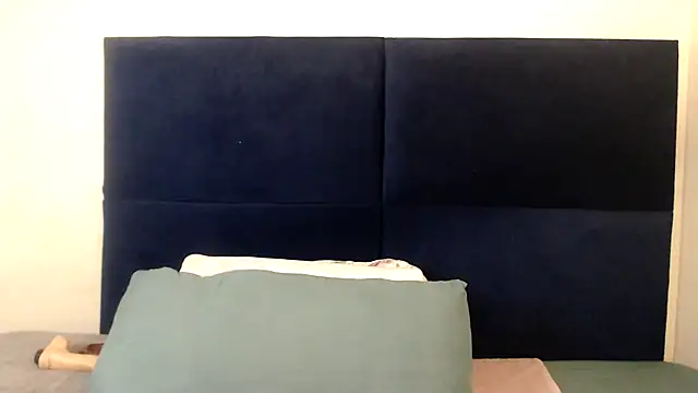 Sexy-Momo online show from October 31, 7:59 pm