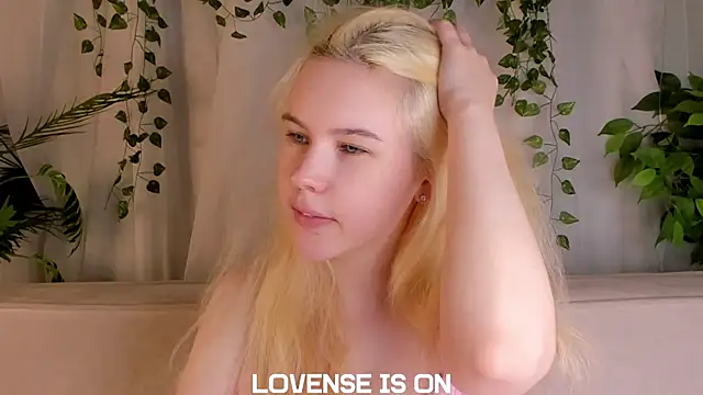 ElizSpieth online show from November 11, 1:38 am