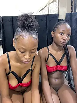 LonelyQueenxx25 online show from February 24, 9:02 pm