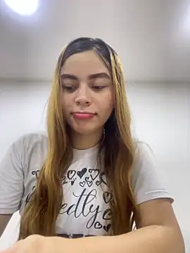 CharlotteBrownn  online show from November 1, 3:30 am