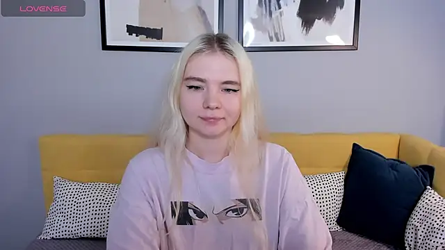 RuthBryant online show from November 14, 1:26 am