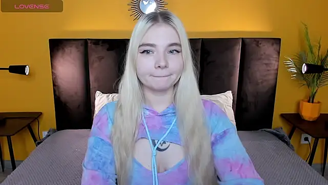 RuthBryant online show from November 23, 12:32 am