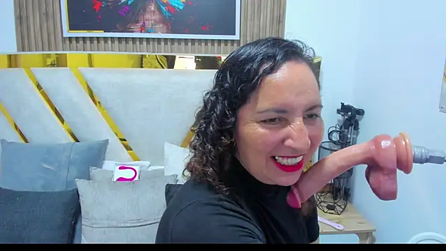 Luna Naughty1 online show from July 31, 7:24 pm
