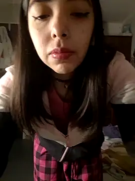 missapril0101 online show from May 18, 3:57 am