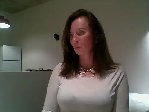 Snapshot of ALICAINWONDERLAND chatting on October 5, 4:05 pm ALICAINWONDERLAND online show from October 5, 4:05 pm