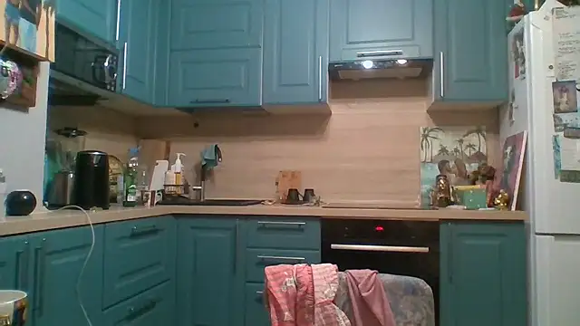 Snapshot of ALICAINWONDERLAND chatting on January 13, 4:01 pm ALICAINWONDERLAND online show from January 13, 4:01 pm