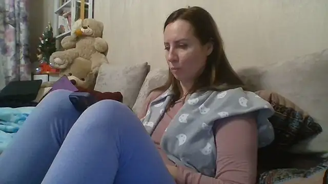 Snapshot of ALICAINWONDERLAND chatting on January 14, 3:28 pm ALICAINWONDERLAND online show from January 14, 3:28 pm