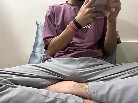 coupleyug online show from December 16, 11:37 am