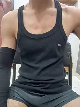coupleyug online show from May 19, 3:29 pm