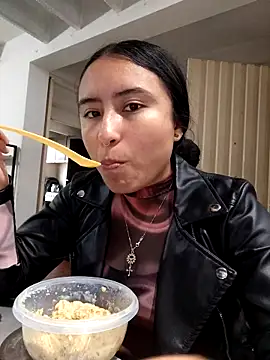 Venus Rivers online show from December 4, 1:09 pm