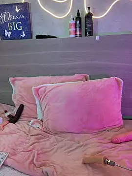 Tinny floor online show from June 4, 4:29 am