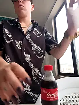 Snapshot of SpencerMontgomery chatting on November 15, 4:25 pm SpencerMontgomery online show from November 15, 4:25 pm