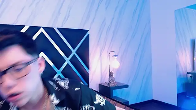 Snapshot of SpencerMontgomery chatting on December 14, 11:53 pm SpencerMontgomery online show from December 14, 11:53 pm