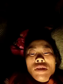 Snapshot of CoMay003 chatting on October 24, 9:44 pm CoMay003 online show from October 24, 9:44 pm