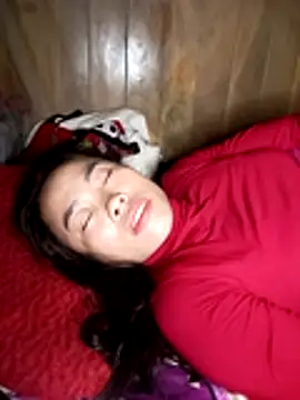 Snapshot of CoMay003 chatting on November 12, 11:47 pm CoMay003 online show from November 12, 11:47 pm