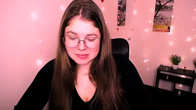 Snapshot of _Lovely_Mary chatting on October 24, 6:59 pm  Lovely Mary online show from October 24, 6:59 pm