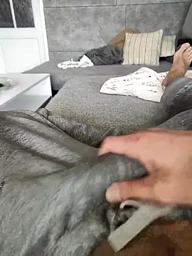 Snapshot of hansvonerotic1 chatting on October 19, 1:34 pm hansvonerotic1 online show from October 19, 1:34 pm