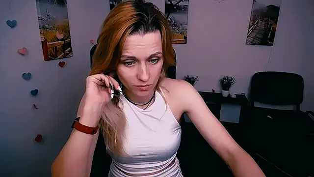 Snapshot of PeppyMia chatting on November 21, 6:23 am PeppyMia online show from November 21, 6:23 am