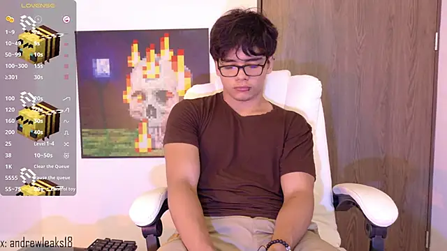 an drew18 online show from November 15, 2:24 pm