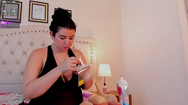 cristhi esterling online show from October 22, 12:27 pm