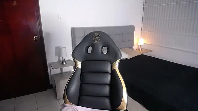 Agatha bellucci  online show from October 23, 12:15 pm