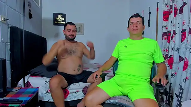 Snapshot of DuoPerverxs chatting on December 2, 8:04 pm DuoPerverxs online show from December 2, 8:04 pm