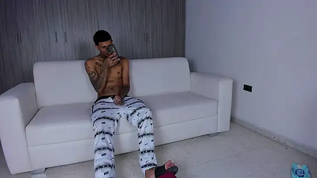 Hot destructionXxx18 online show from September 18, 7:38 pm