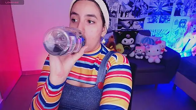 ambar lover online show from October 27, 8:35 pm