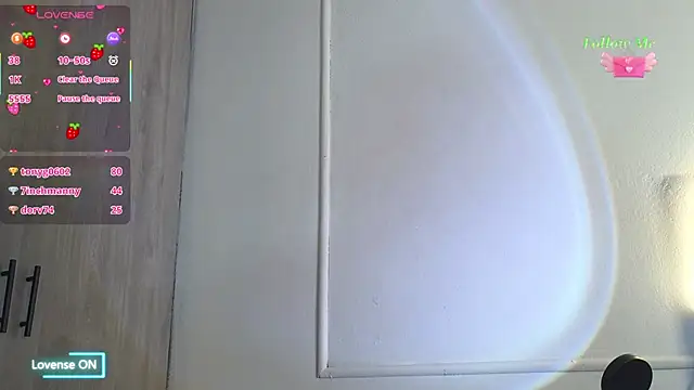 Snapshot of Ice_Princess_ chatting on November 7, 2:28 pm Ice Princess online show from November 7, 2:28 pm