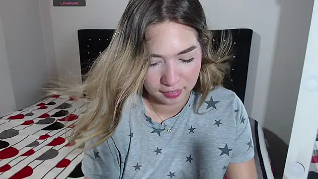 Snapshot of Angel_Megan chatting on November 7, 6:08 pm Angel Megan online show from November 7, 6:08 pm