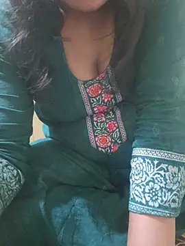 Lusty sensual Jodi online show from July 18, 3:05 pm