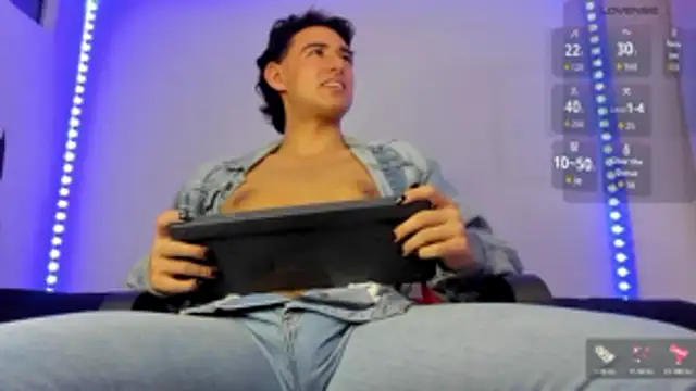 Alexxx savage online show from November 12, 4:24 am