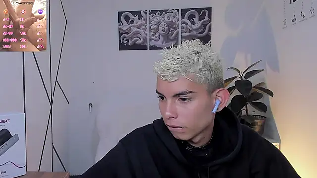 Room 69x online show from December 16, 2:27 am