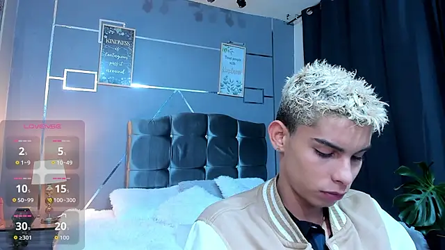 Room 69x online show from December 23, 3:48 am