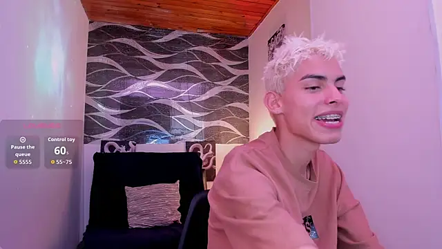 Room 69x online show from January 7, 3:36 pm