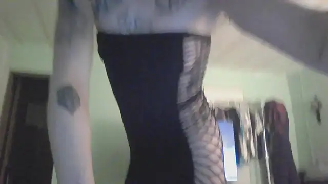 Snapshot of morethemerry chatting on February 9, 9:46 am morethemerry online show from February 9, 9:46 am
