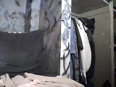 Snapshot of crisrummer chatting on September 25, 6:44 pm crisrummer online show from September 25, 6:44 pm