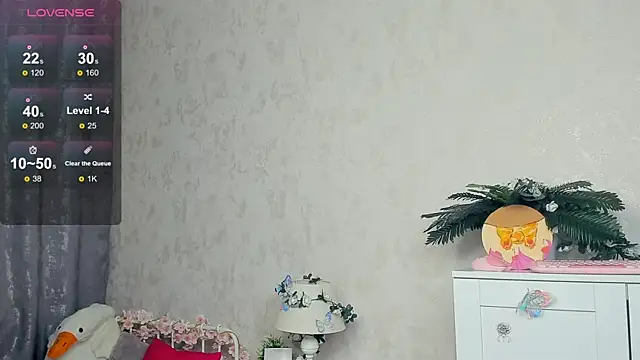 Snapshot of roxydolll chatting on November 26, 2:01 am roxydolll online show from November 26, 2:01 am