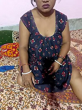 Snapshot of Cute-Swewty chatting on October 1, 1:39 pm Cute-Swewty online show from October 1, 1:39 pm