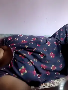 Snapshot of Cute-Swewty chatting on October 27, 10:41 am Cute-Swewty online show from October 27, 10:41 am