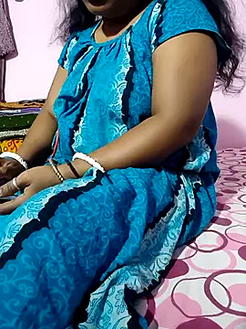 Snapshot of Cute-Swewty chatting on January 7, 8:28 am Cute-Swewty online show from January 7, 8:28 am