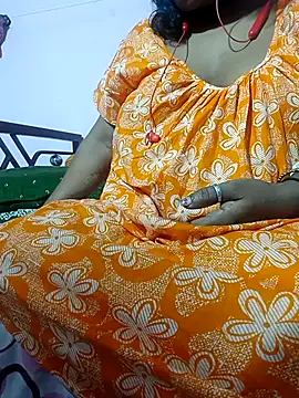 Snapshot of Cute-Swewty chatting on January 17, 1:21 am Cute-Swewty online show from January 17, 1:21 am